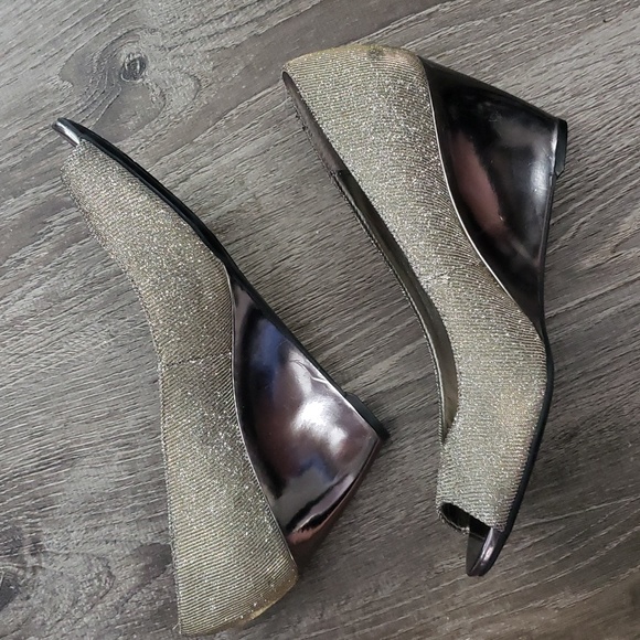 Bandolino Silver Metallic Tufflove Sz 9.5 - Picture 9 of 14